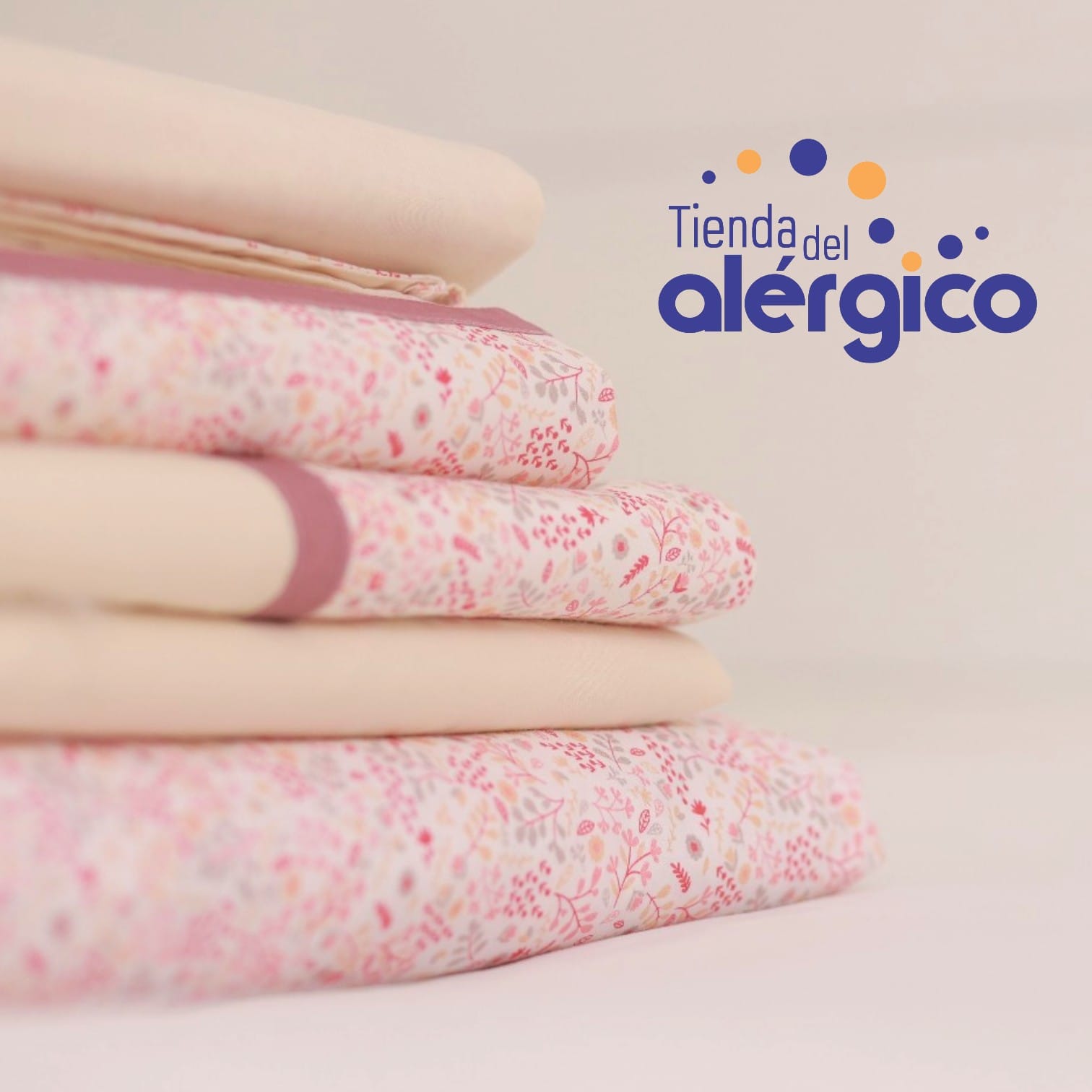JUEGO DE SÁBANAS CREMA COMBINADA FLORES ROSA3