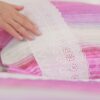 Juego de cama tela blanca y degrade fucsia