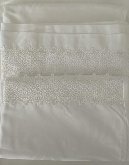Juego de cama tela blanca grabada satén encaje blanco