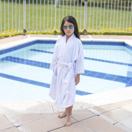 Salida de Baño Básica Blanca Niña o Niño