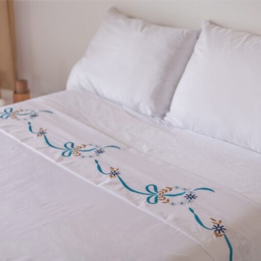 Juego De Cama Cuna Blanco Con Bordado Ramillete De Flores