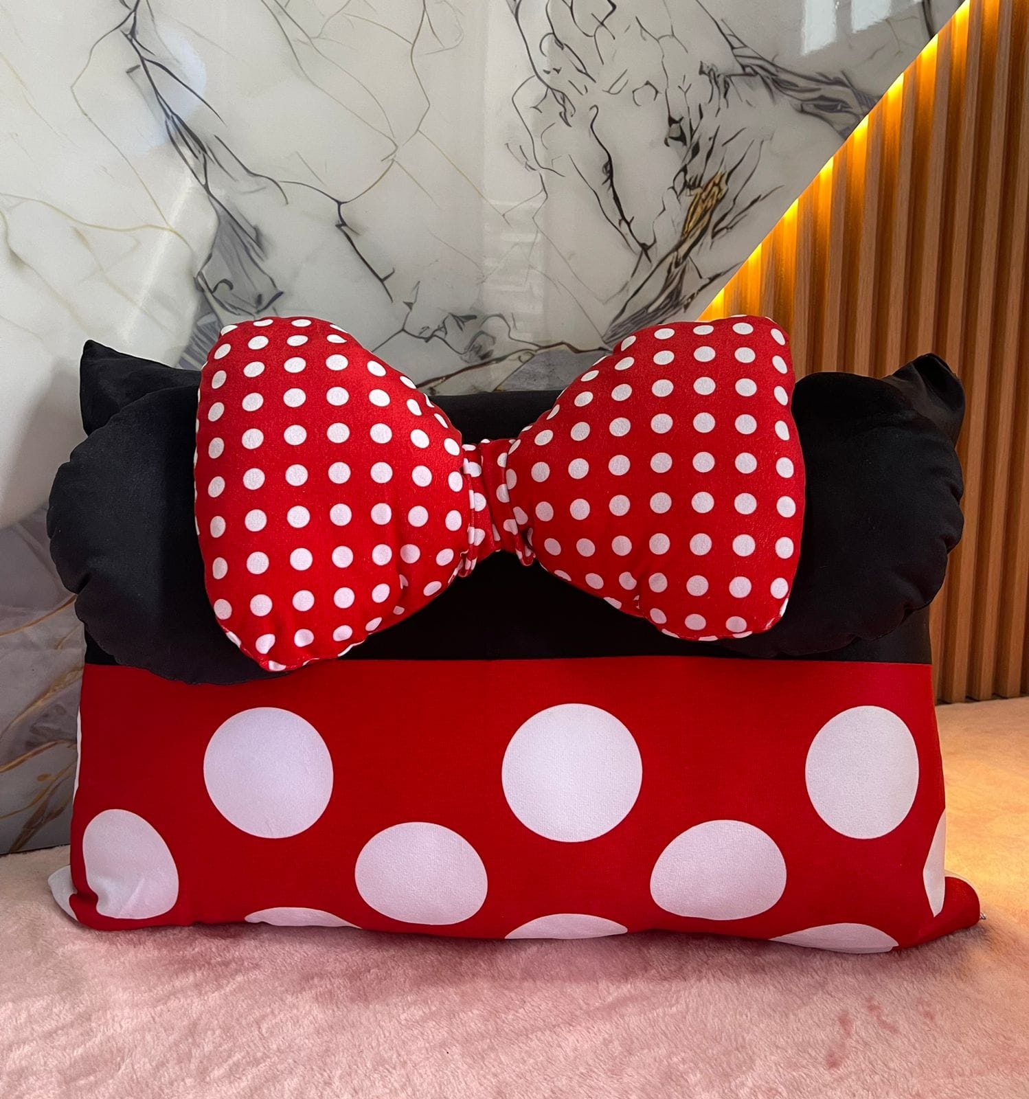 MINIE MOUSE ALMOHADA